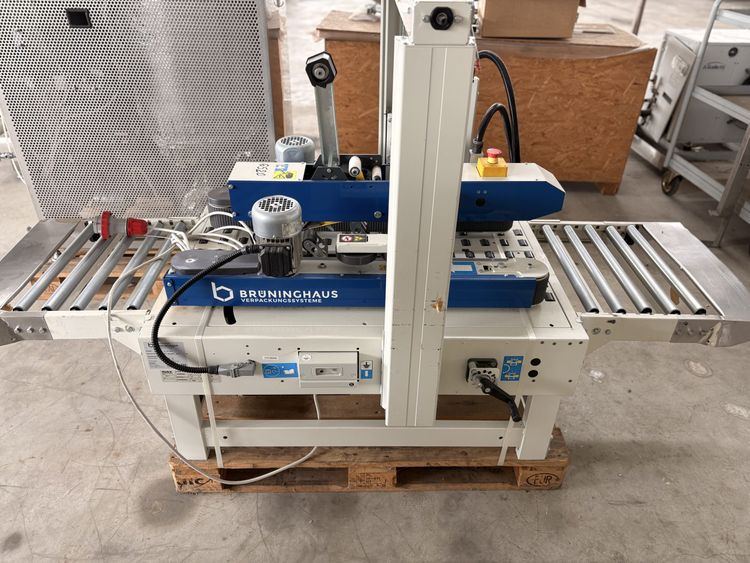 Siat XL 35 S case sealer