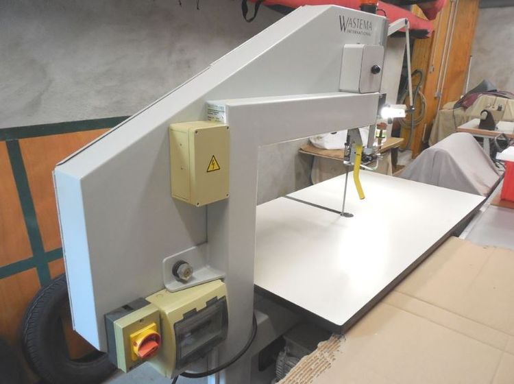 Wastema STV376 F Band saw for textiles and foam