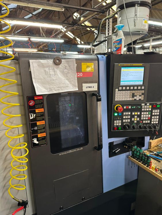 Doosan FANUC 0i-Series 5000rpm Lynx 220B 2 Axis