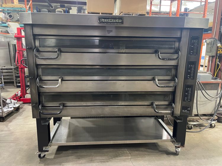 PizzaMaster  PM843 Electric Deck Pizza Oven