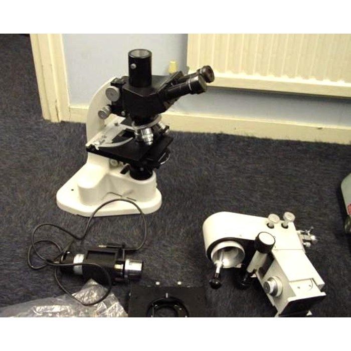 Leitz High Resolution Microscope