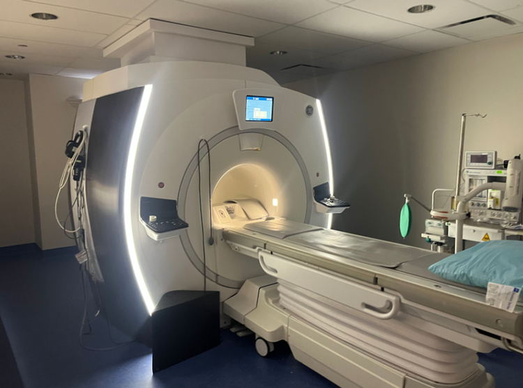 GE 1.5T Optima MR450W MRI