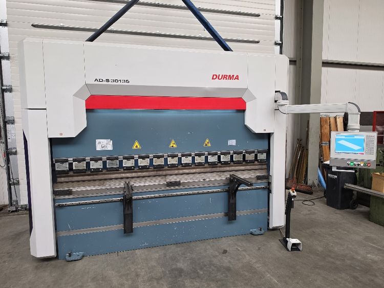 Durma AD S 30135  135 ton