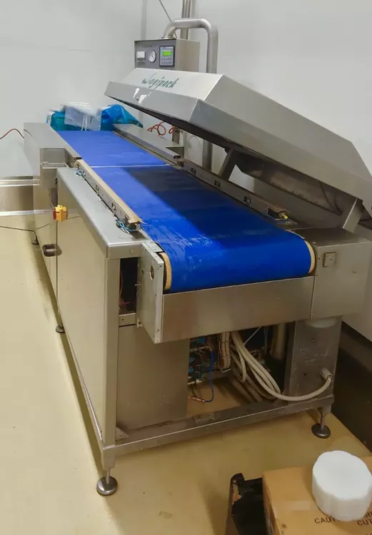 LOGIPACK, Vacuum packaging machine