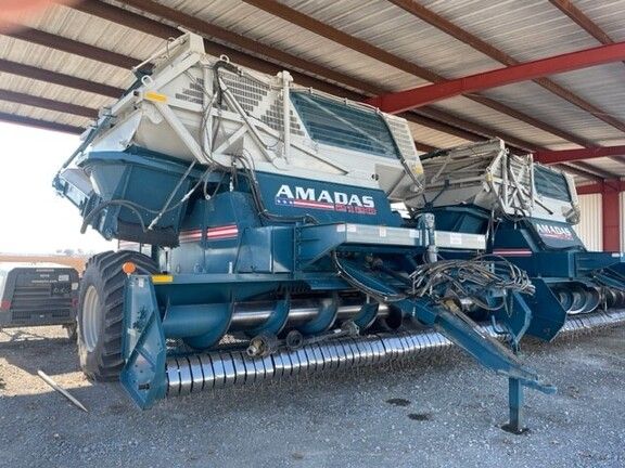 Amadas M2120A-7U Peanut Harvesting