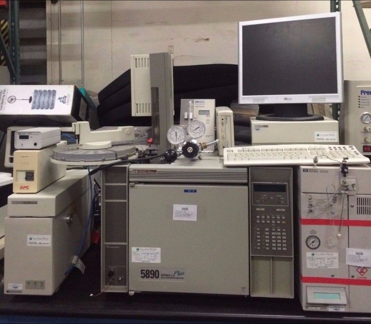 Hewlett Packard (HP) 5890 Series Plus II Gas Chromatograph
