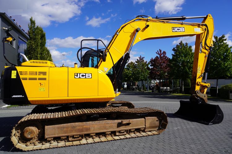 JCB JS220LC Tracked Excavator