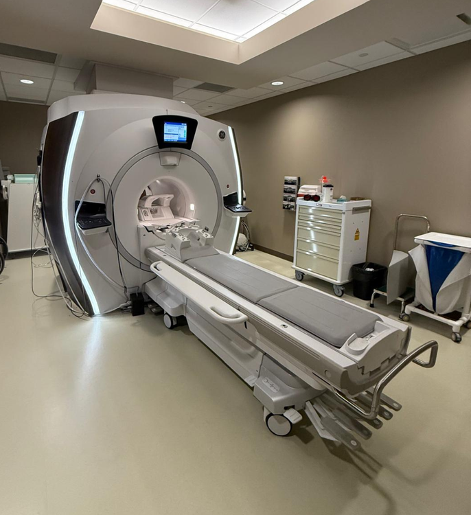 GE 1.5T Discovery 450W 32CH GEMS MRI Scanner