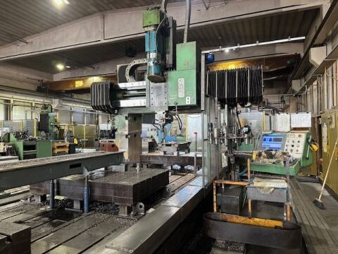 Caser Mini Gantry Vertical 2000 rpm