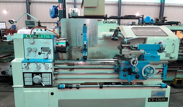 Herless Engine Lathe 2000 rpm (16 speeds) CY-L1640G