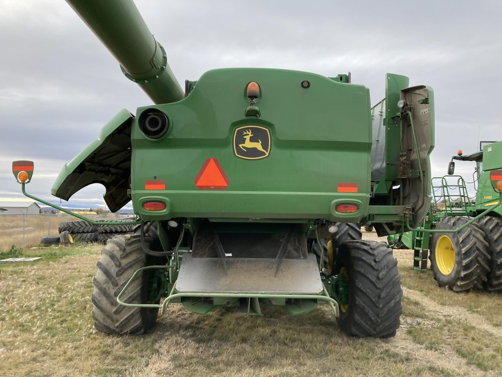 John Deere S780 Combine