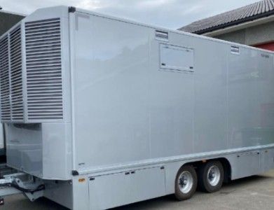 12 CAMERA CHAINS OB TRAILER