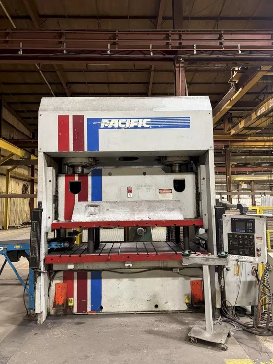 Pacific 300-OBL-8 300 ton
