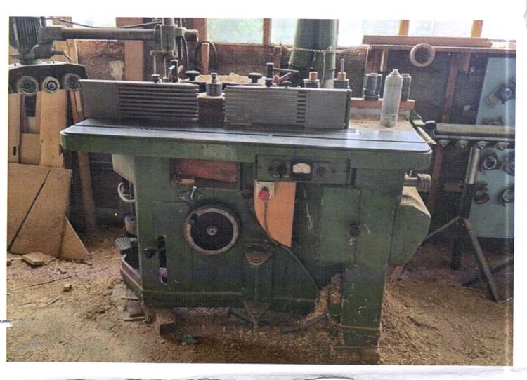 Guilliet Feed milling machine