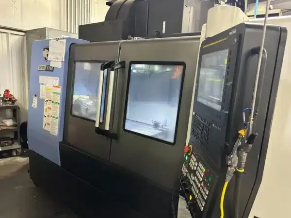 Doosan CNC 12,000 RPM DN SOLUTIONS DNM-5700 3 Axis