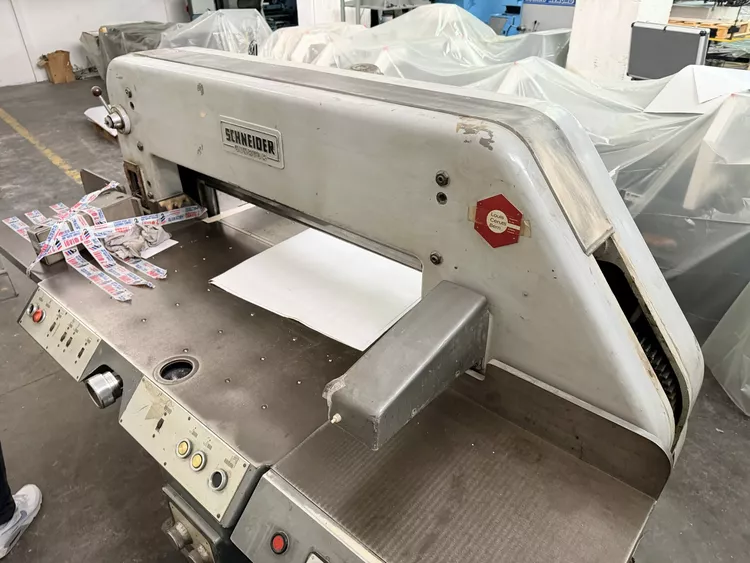 Schneider Senator 115