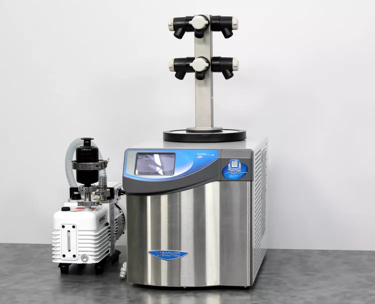 Labconco FreeZone 2.5L -84°C Benchtop Freeze Dryer