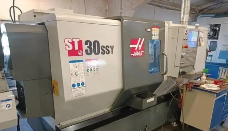 Haas Haas Next Generation Control (NGC) 4,500 rpm ST-30SSY 4 Axis