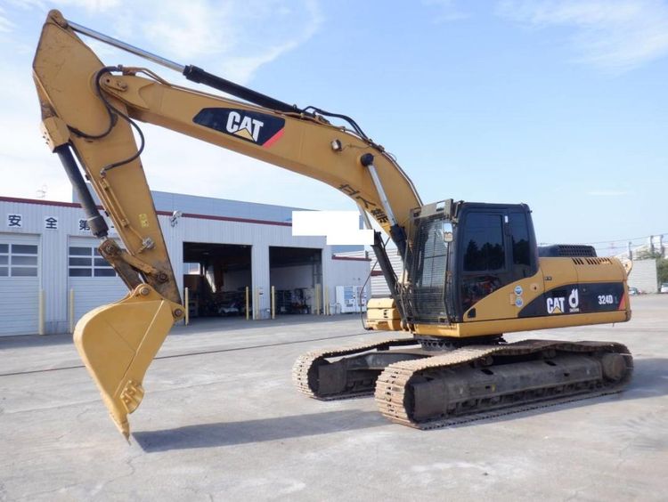 CAT 324DL Tracked Excavator