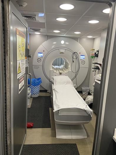 GE Mobile Voyager 1.5T MRI