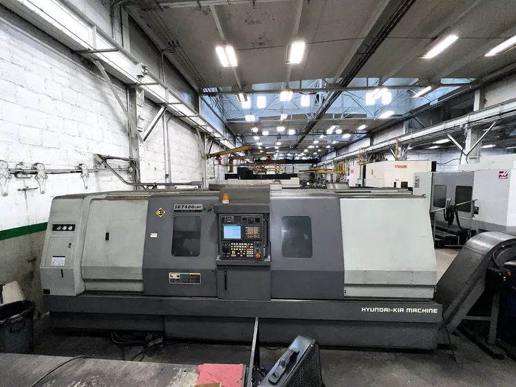 Hyundai-Kia Fanuc 21i-TB 2000 RPM SKT 400 LMC 2 Axis