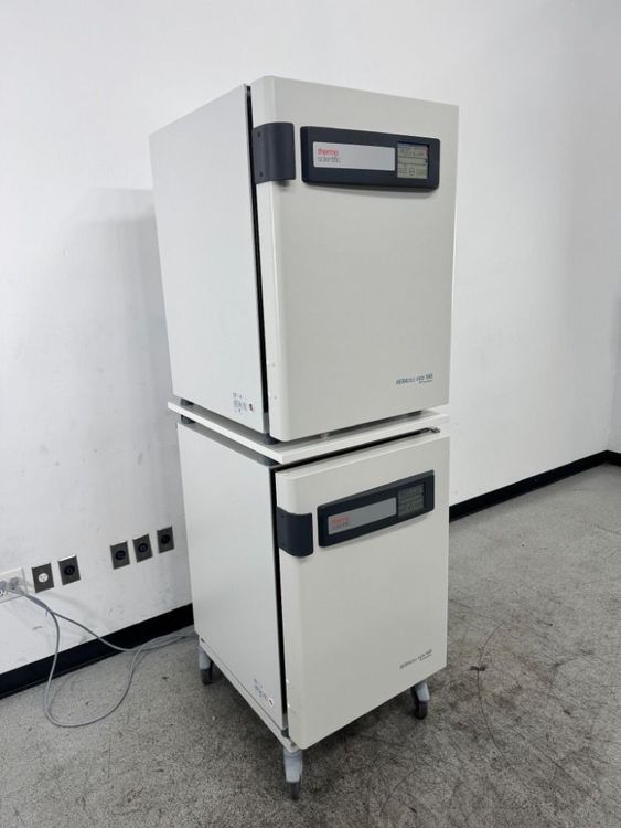 Thermo Scientific Heracell Vios 160i CO2 incubator