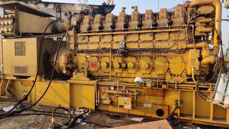 4 CAT 3608 DITA 3352Hp ( 2500Kw ) @ 900RPM - Marine generator engines only 2500