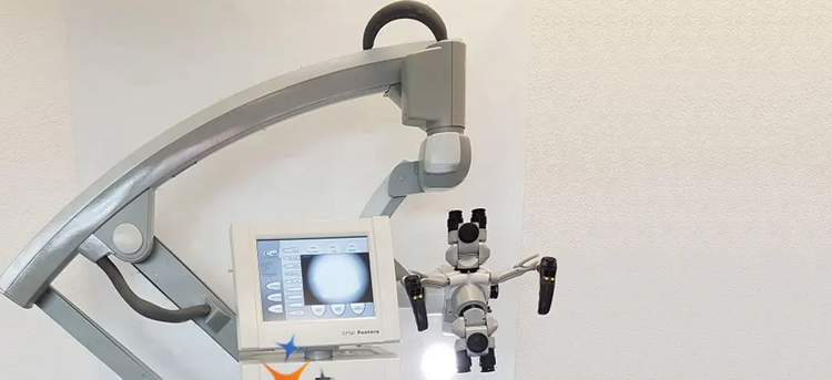 ZEISS OPMI Pentero 800  Surgical Microscope