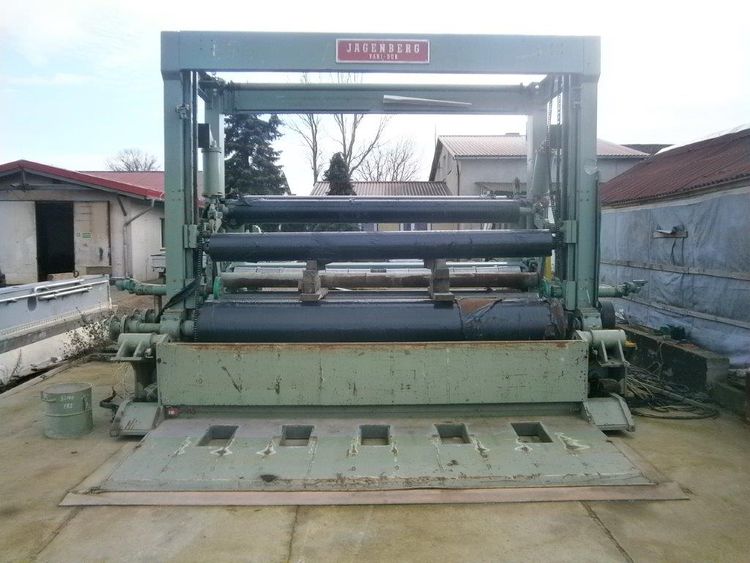 Jagenberg Vari Dur rewinder and cutter