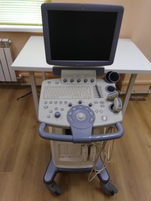 GE Logiq C5 Ultrasound Machine