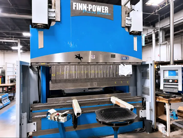 Finn Power B-Series 240-3100 TS3 240 Tons (270 US Tons)