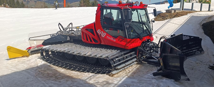 Pistenbully 600 SCR