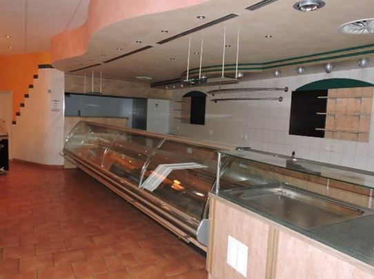 KENNER, Shop fitting with refrigerated counter