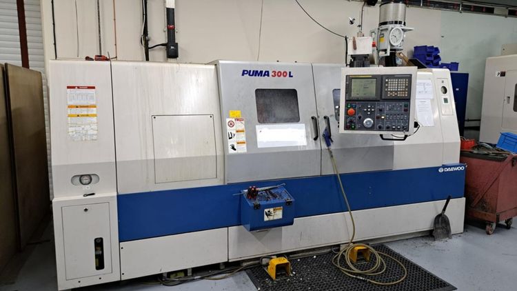 Daewoo FANUC 18i-T 3,500 RPM PUMA 300LB 2 Axis