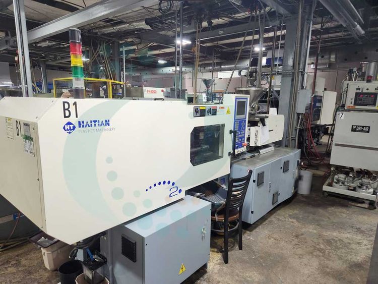 Haitian 1.6 oz. Injection Molding Machine 60 T