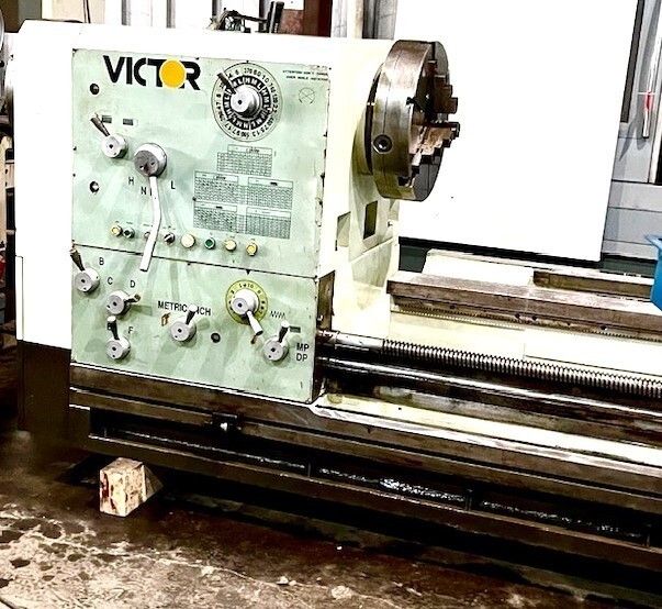 Victor Engine Lathe 700 rpm 35-120