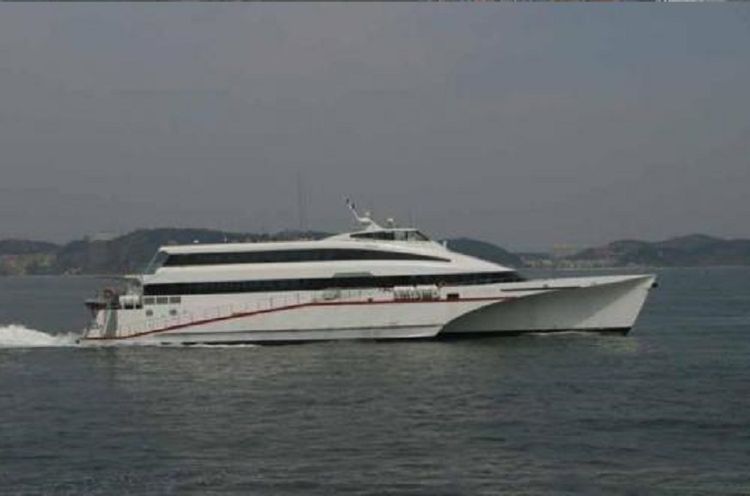 trimaran passenger ferry