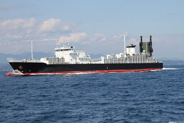Yamanaka RORO CARGO SHIP (TWEEN DECKER/STERN RAMP ONLY） DWT:2,350 ON DRAFT:5.35M
