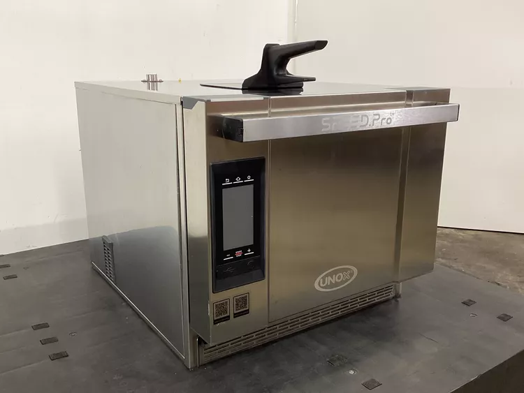 Unox XESW-03HS-MDDN Speed Oven