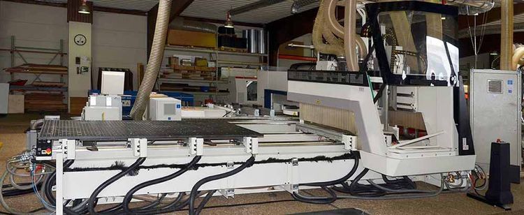 SCM Record 110 NT 5-axis