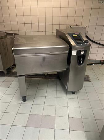 Frima Professional stainless steel tilting sauté/braiser