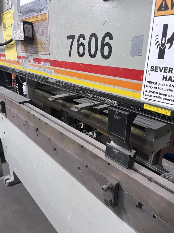 Accurpress ADVANTAGE 7606 60 ton