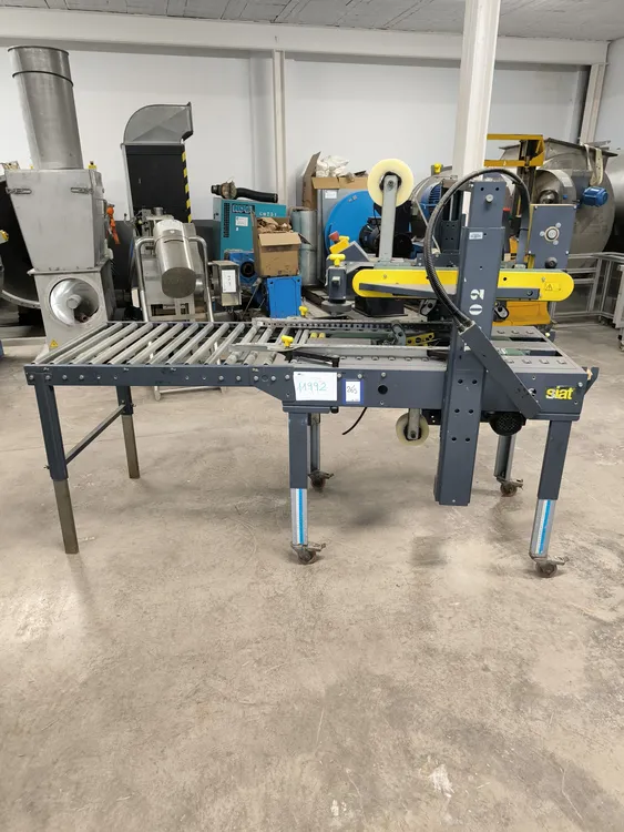 Siat SM26 P Automatic Case Sealer