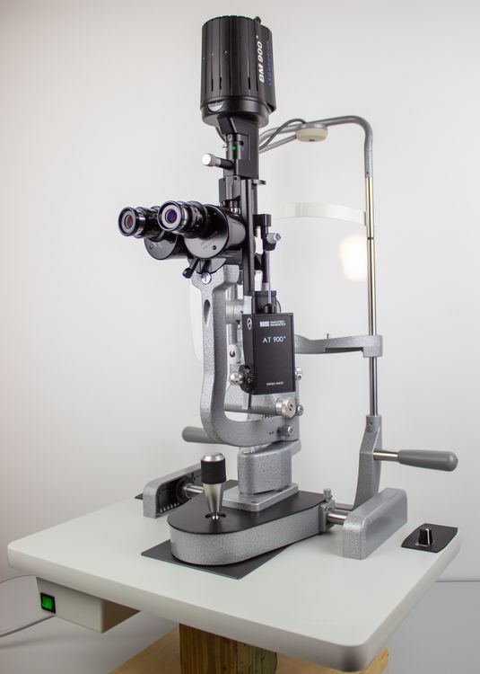 Haag Streit BM 900 LED Slit Lamp