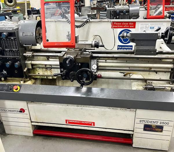 Colchester GAP BED CENTRE LATHE 2500 rpm STUDENT 2500 13" X 40"