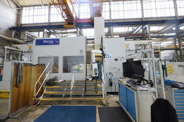 Dörries VCE 2800/250 MC Swing diameter 2800 mm