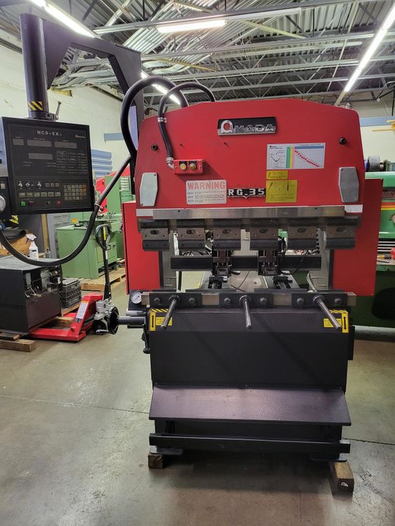 Amada RG35S CNC Press Brake 38 Ton x 4′
