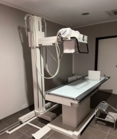 800 TF Bone X-Ray Room with column