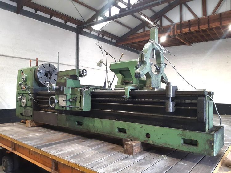 Tacchi Engine Lathe 700 rpm RTC 41