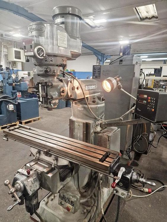Bridgeport SERIES 1 BR2J2 TURRET MILL 3750 rpm